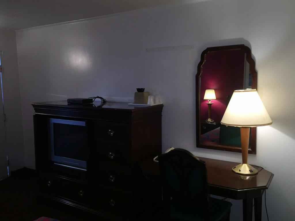 Budget Inn Wrightstown Dış mekan fotoğraf